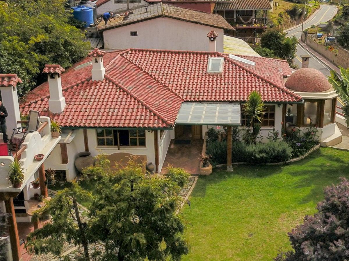 Hostal Mama Hilda Chugchilán Εξωτερικό φωτογραφία