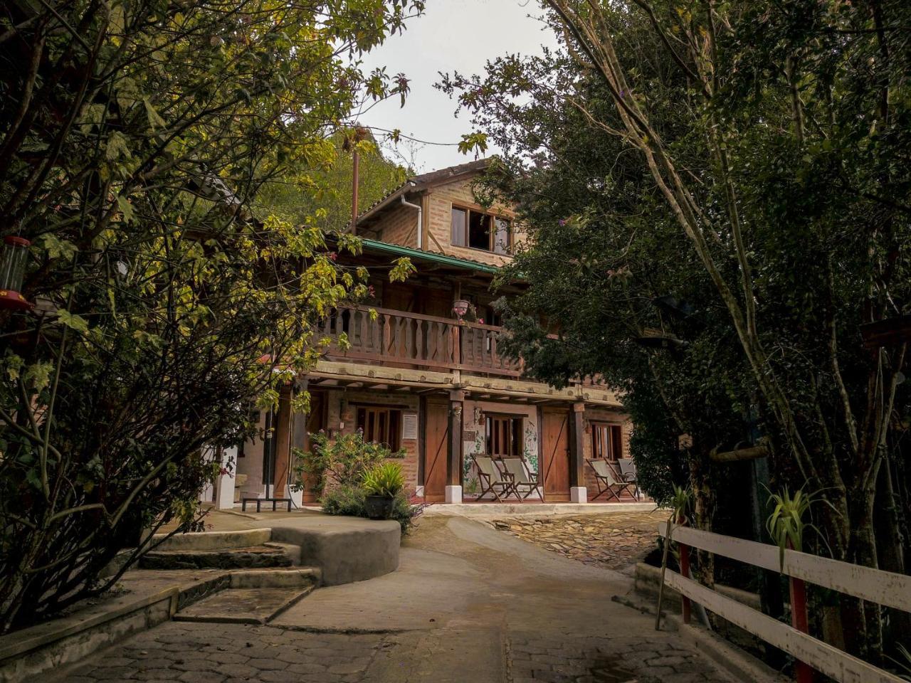 Hostal Mama Hilda Chugchilán Εξωτερικό φωτογραφία
